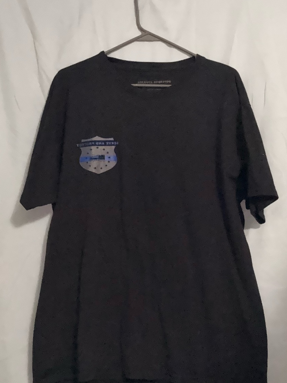 Defender Apparel Men's Black Thin Blue Line Serve & Protect Graphic T-Shirt L